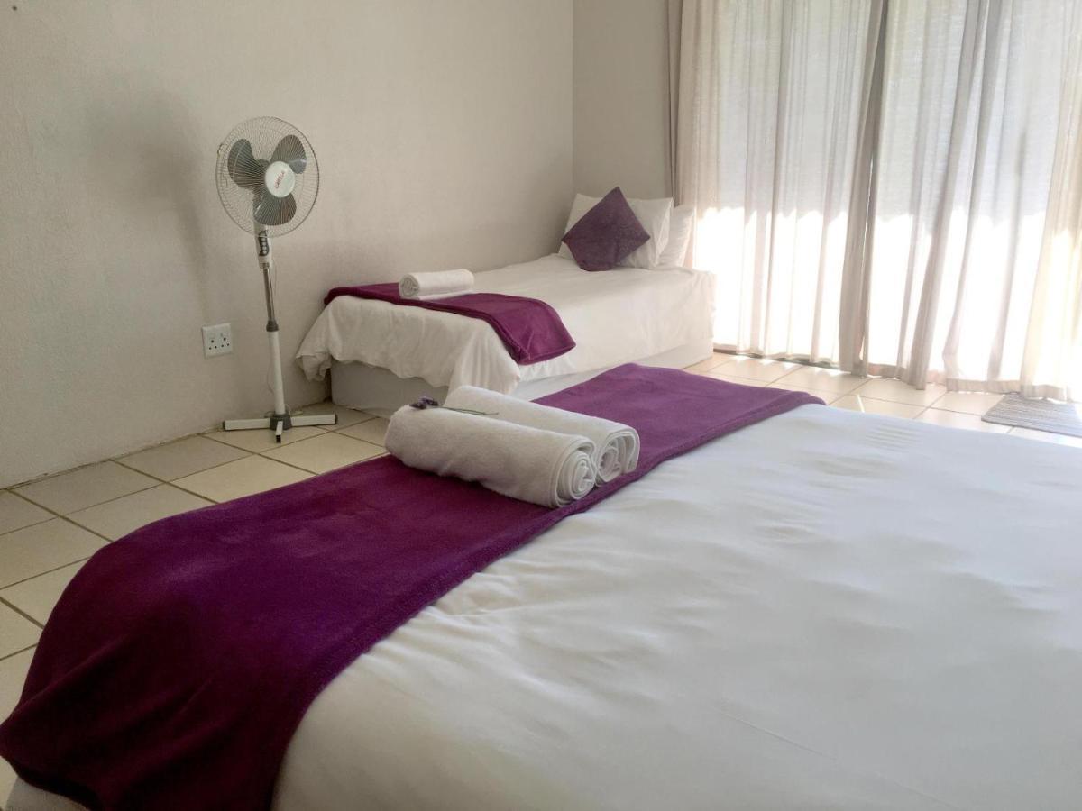Little Farms Hotel Colesberg Exterior photo